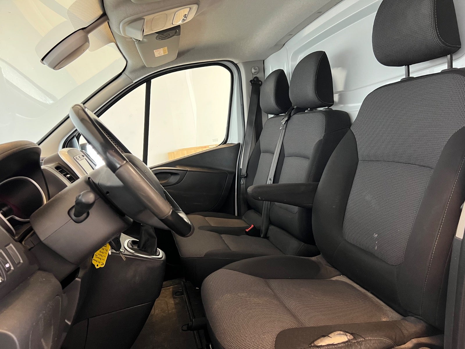 Renault Trafic T29 dCi 145 L2H1 EDC