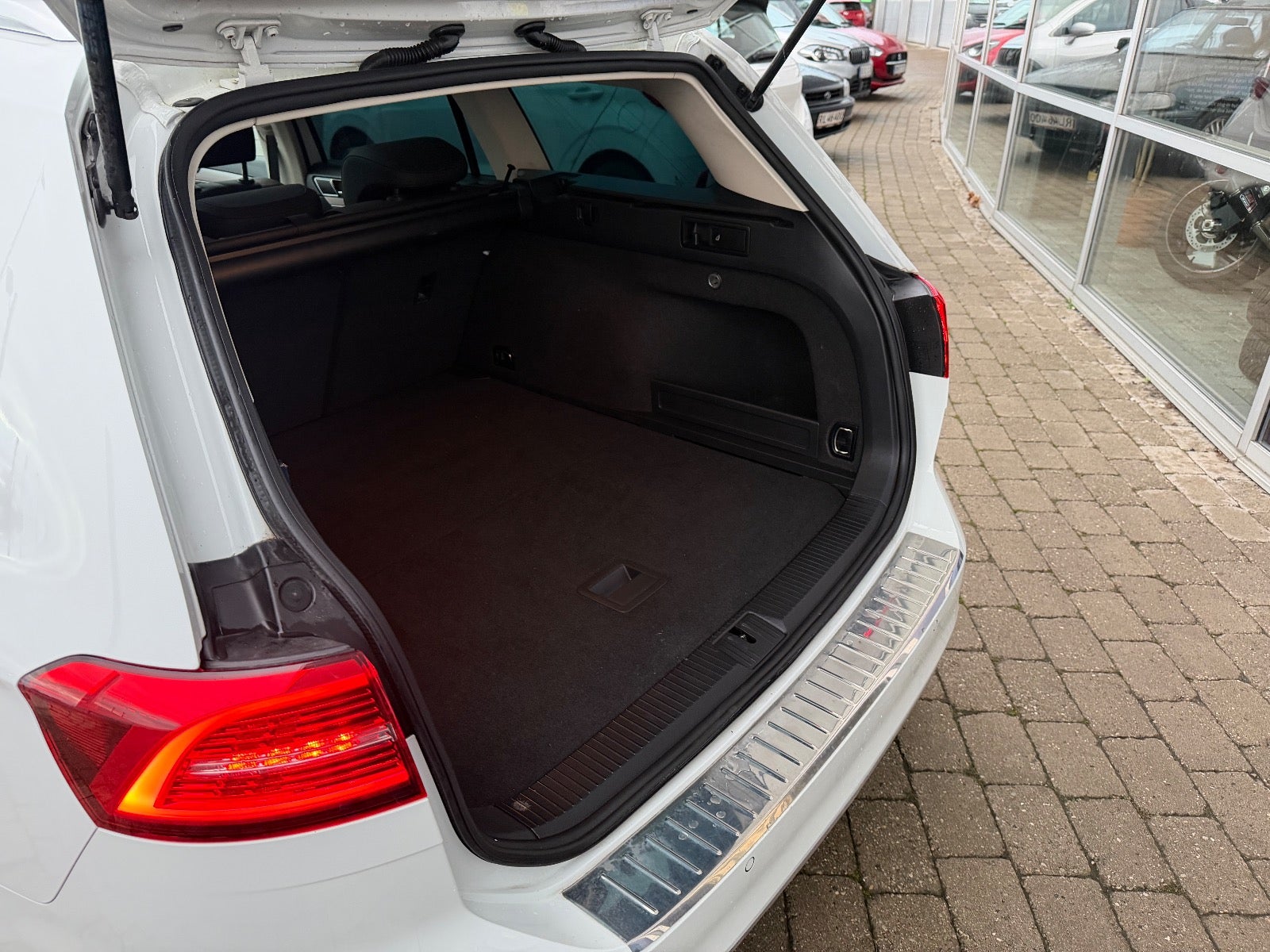 Billede af VW Passat 2,0 TDi 150 Highline Premium Variant DSG