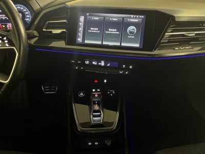 Audi Q4 e-tron S-line quattro Van