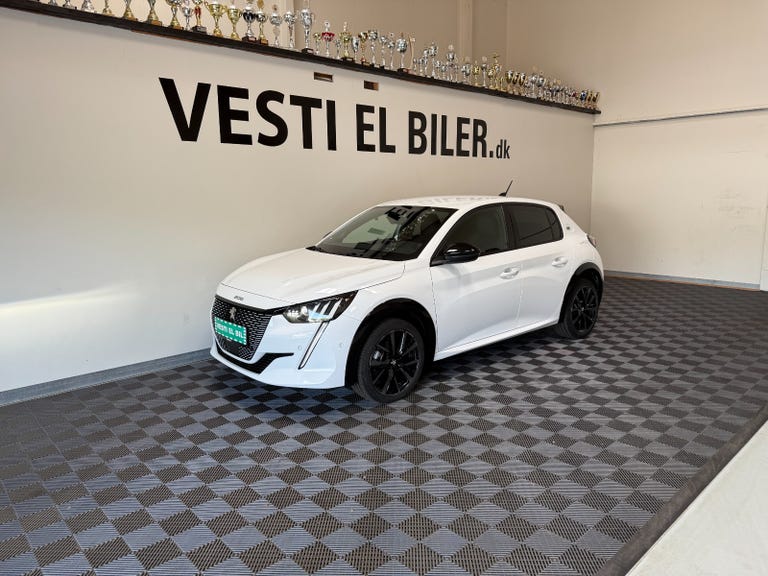 Peugeot e-208 GT