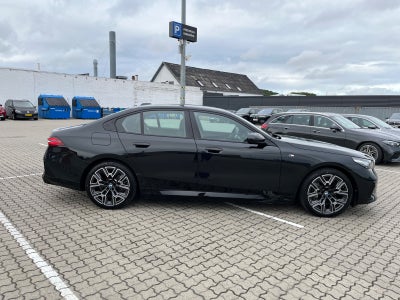 BMW i5 eDrive40 Fully Charged M-Sport