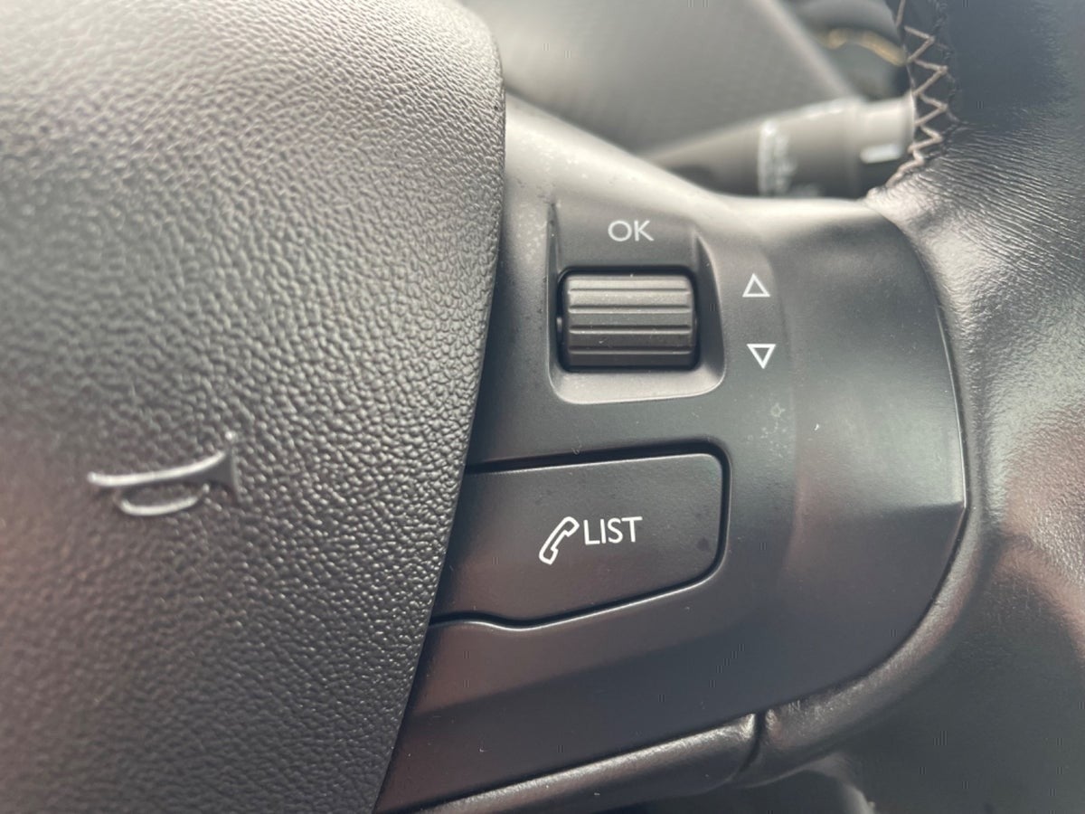 Billede af Peugeot 208 1,5 BlueHDi 100 Infinity Sky