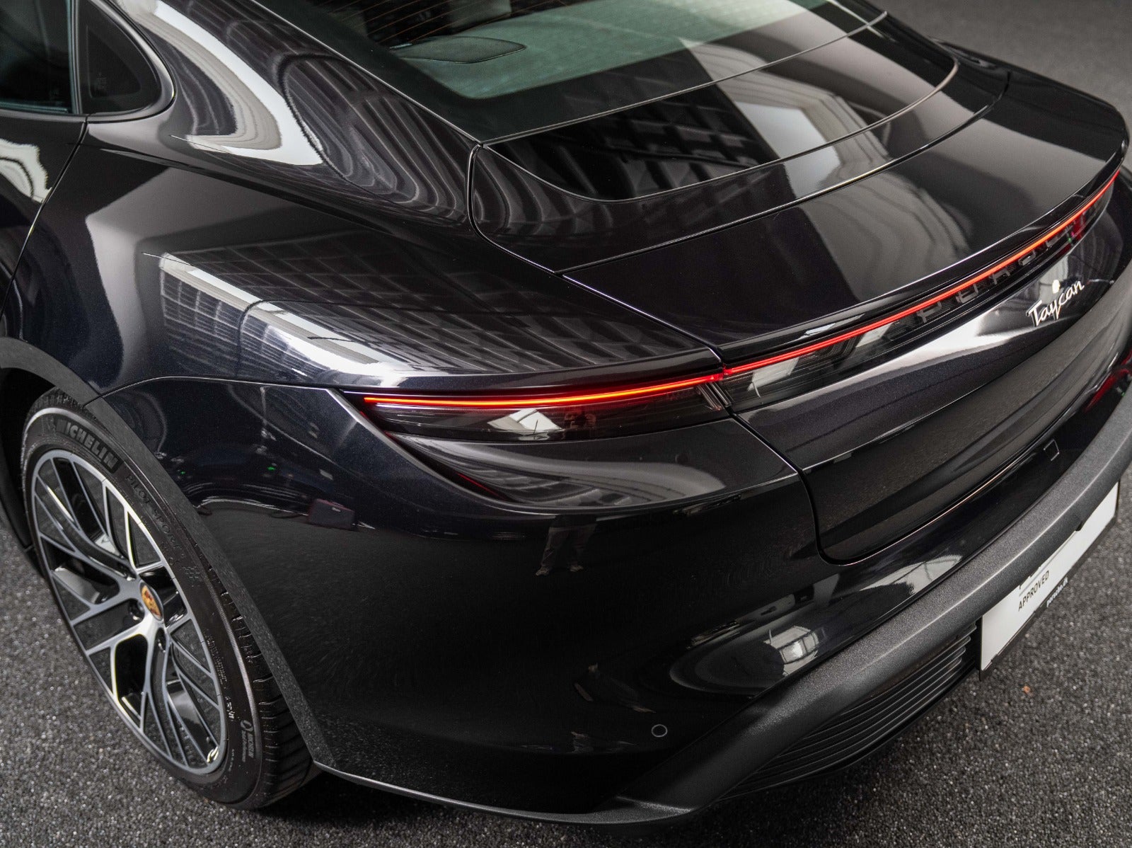 Gallery image 8 of 17