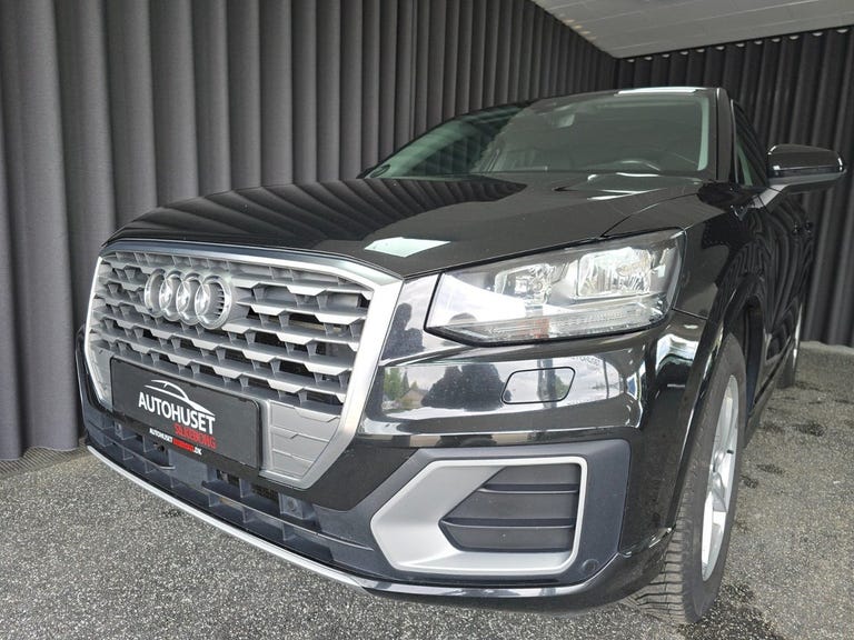 Audi Q2 TDi Sport Prestige S-tr.