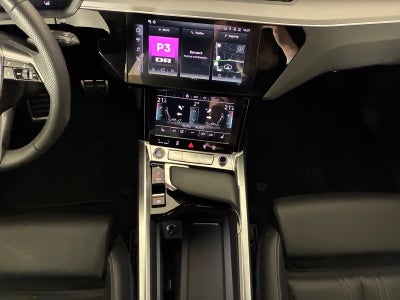 Audi Q8 e-tron S-line quattro Van