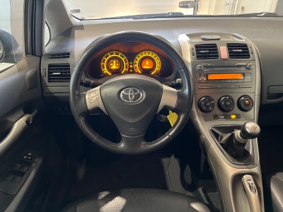 Toyota Auris Luna