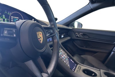 Porsche Taycan Performance+