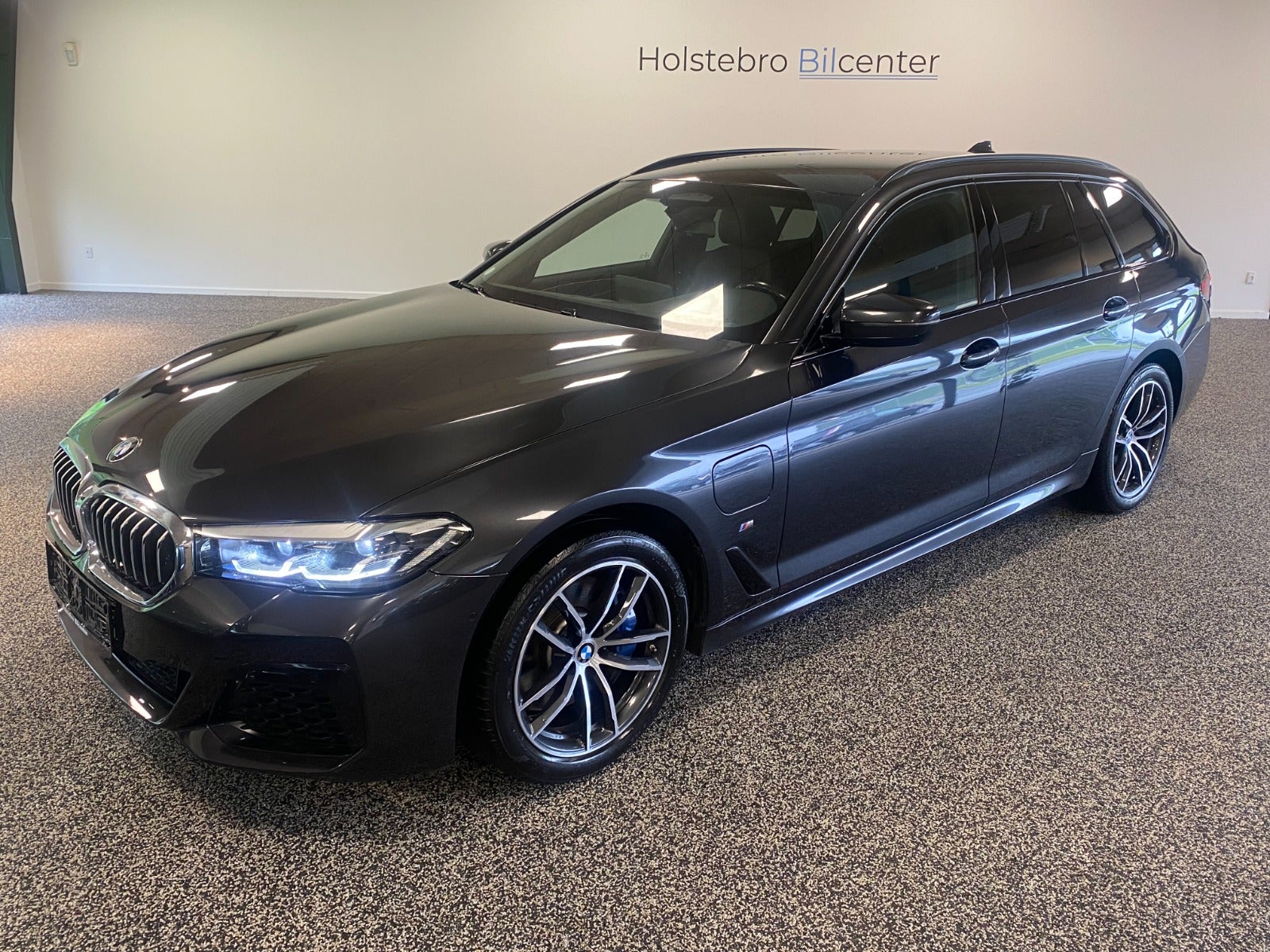 BMW 530e 2021