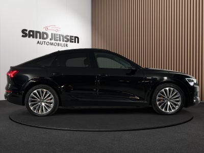 Audi e-tron Advanced Sportback quattro Van