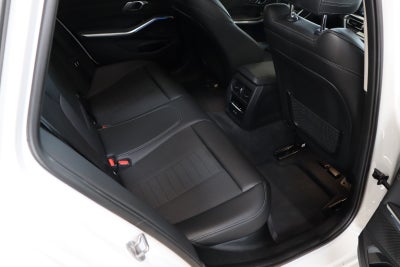 BMW 330e Touring Sport Line aut.