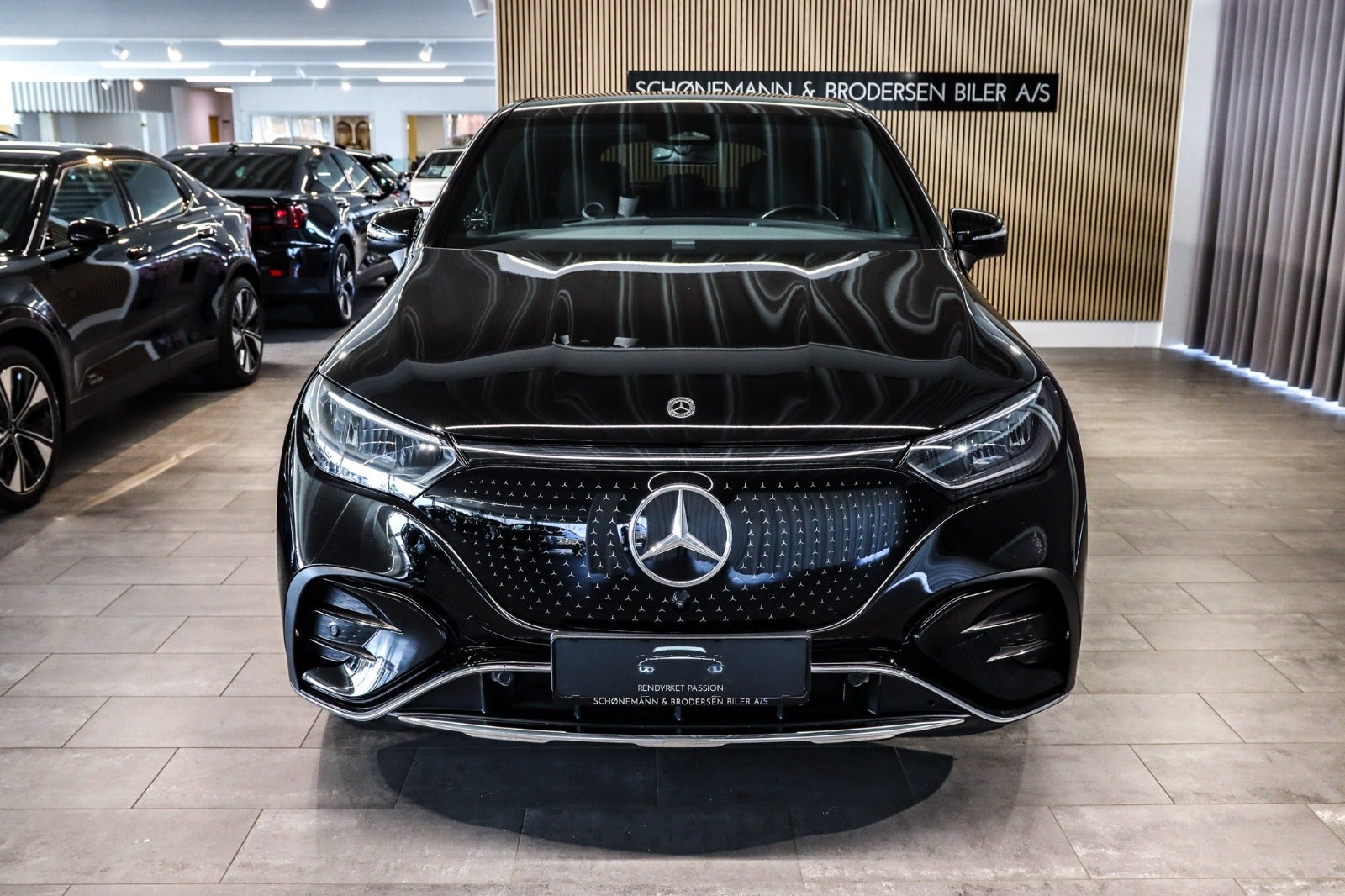 Billede af Mercedes EQE350 SUV  AMG Line 4Matic