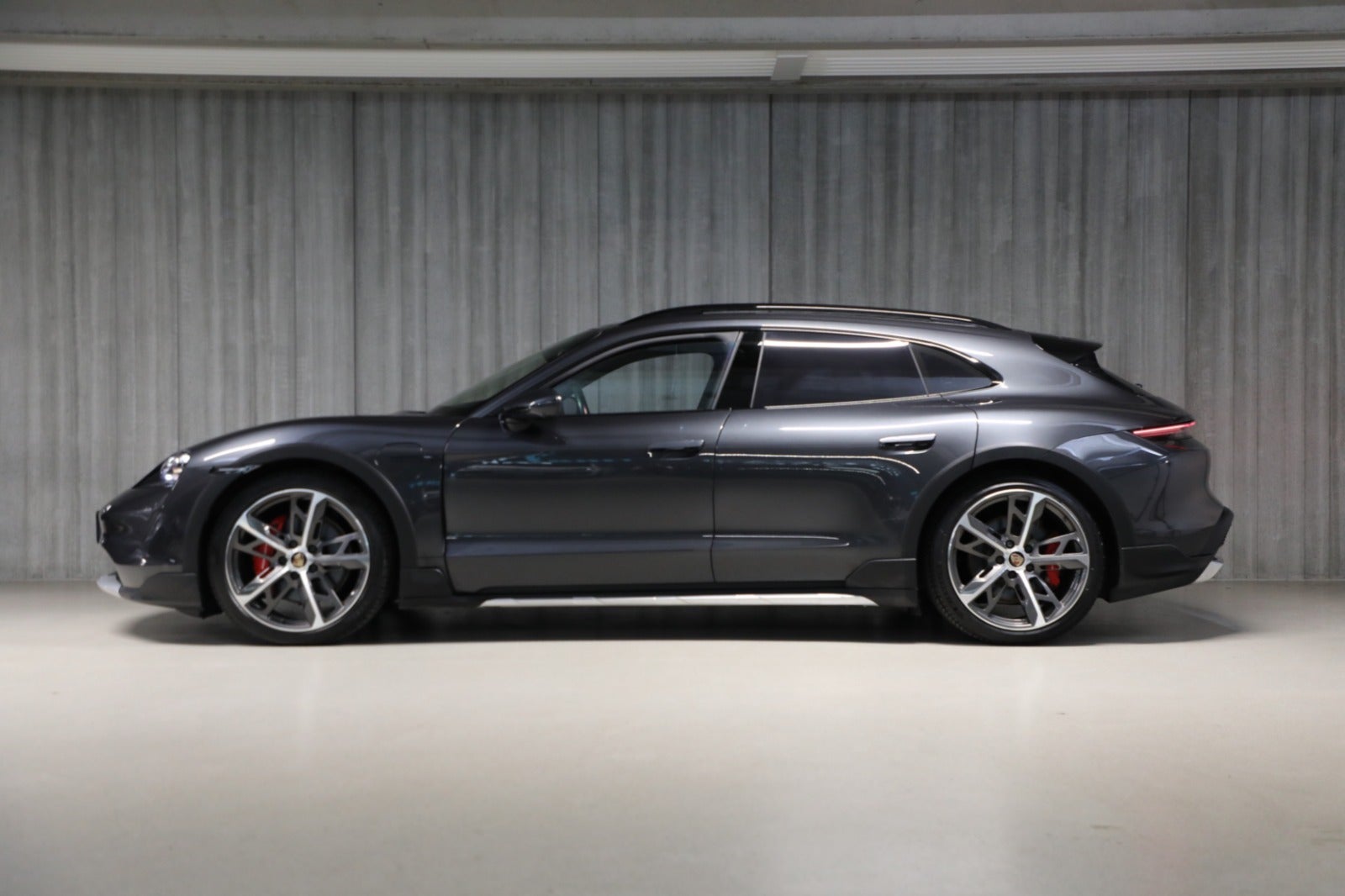 Porsche Taycan 4S Performance+ Cross Turismo