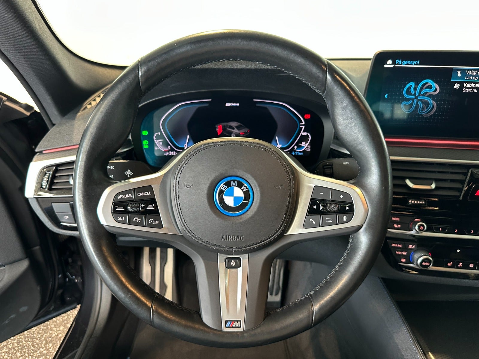 BMW 545e 3,0 M-Sport xDrive aut. 4d - 13