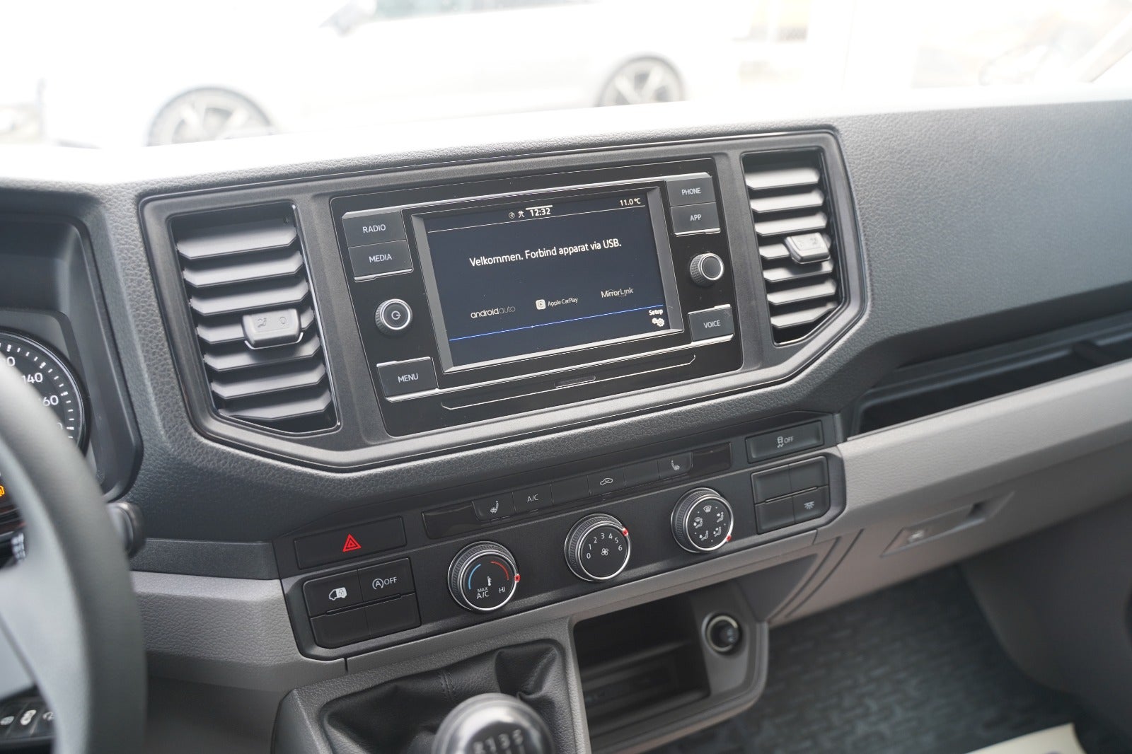 Billede af VW Crafter 35 2,0 TDi 140 Kassevogn L3H2