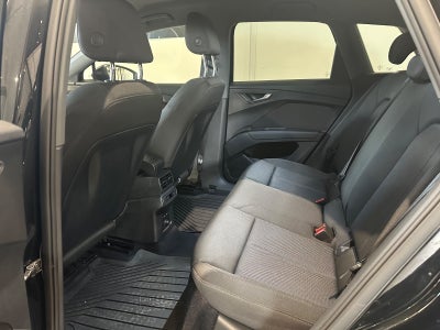 Audi Q4 e-tron Attitude