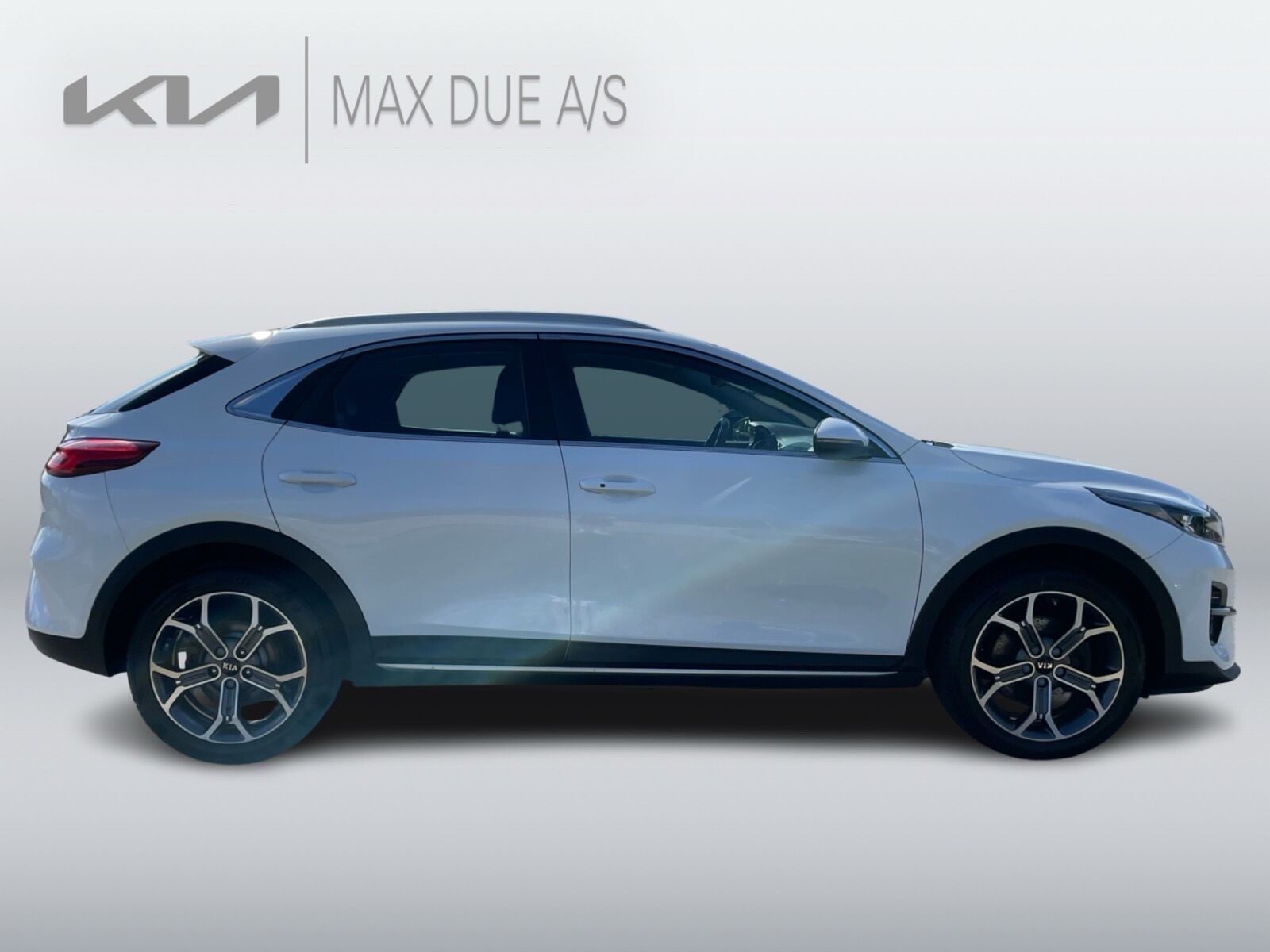 Kia XCeed PHEV Upgrade Intro DCT