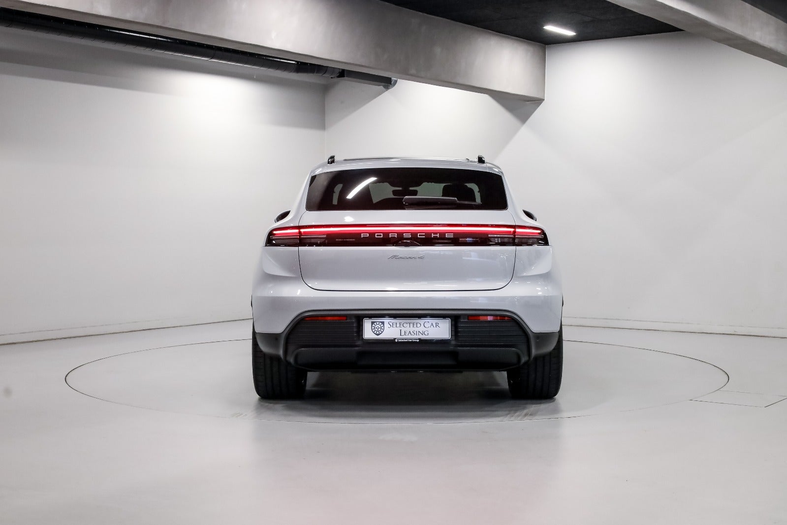 Porsche Macan 4
