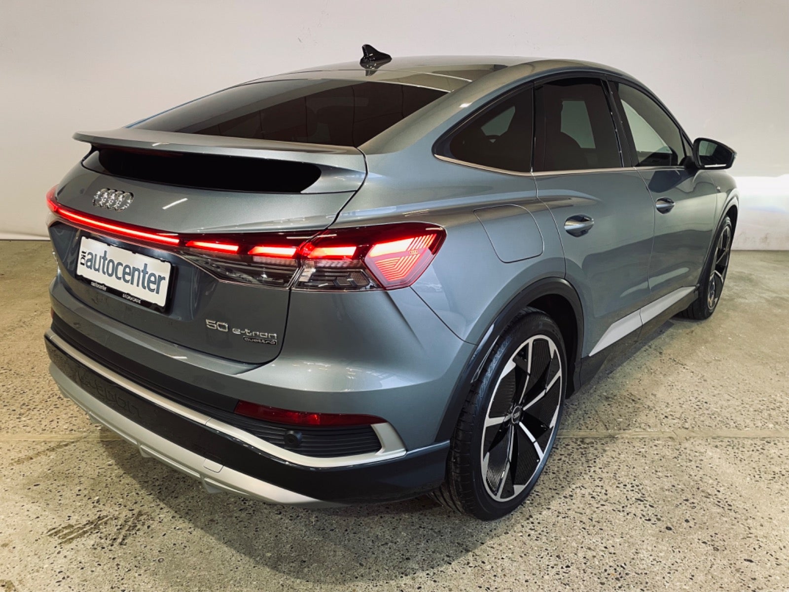 Audi Q4 e-tron edition one S-line Sportback quattro