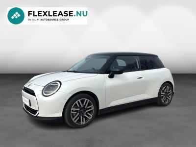MINI Cooper E  Favoured Trim M 3d