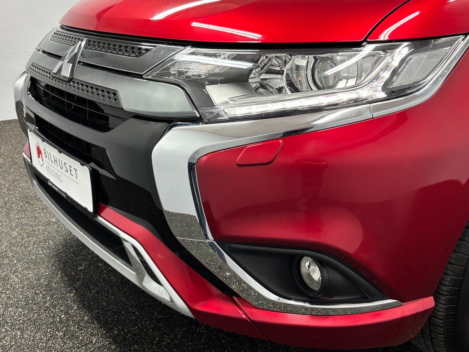 Billede af Mitsubishi Outlander 2,4 PHEV Invite CVT 4WD