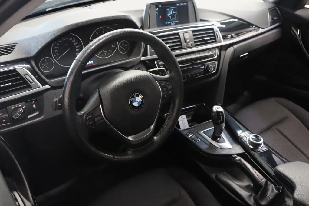 BMW 320d Touring aut.