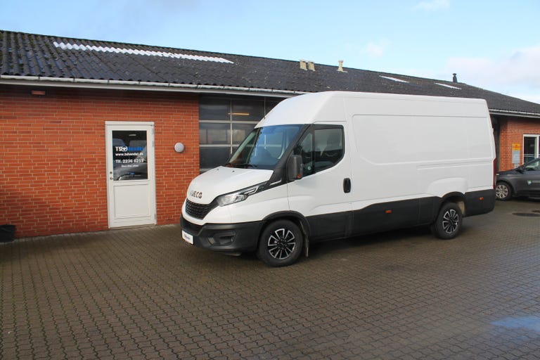 Iveco Daily 35S18 12m³ Van AG8