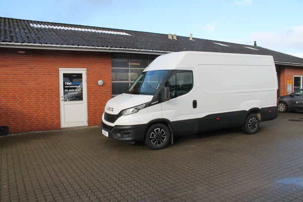 Iveco Daily 35S18 12m³ Van AG8