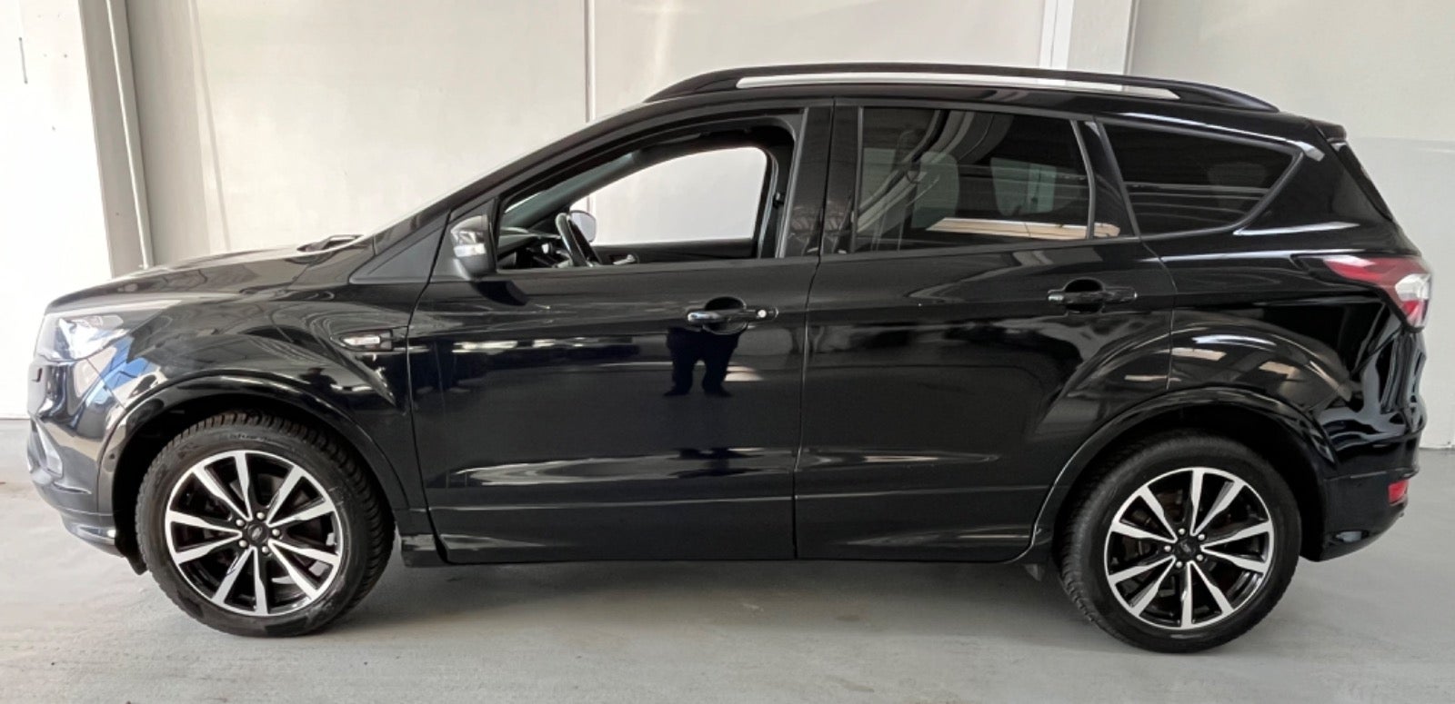 Billede af Ford Kuga 1,5 TDCi 120 ST-Line aut. Van