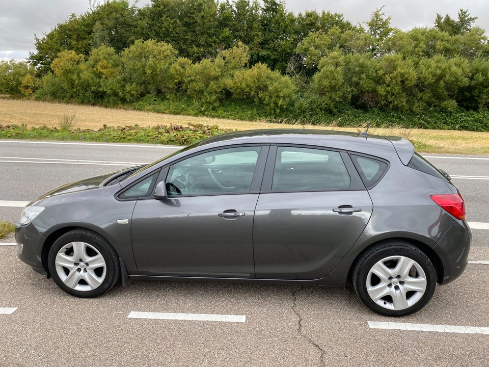Opel Astra, Billede 4