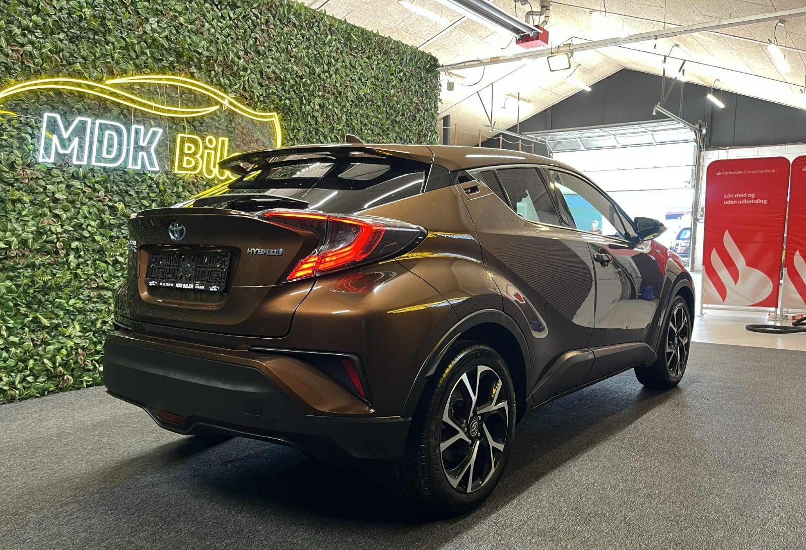 Billede af Toyota C-HR 1,8 Hybrid C-ENTER CVT