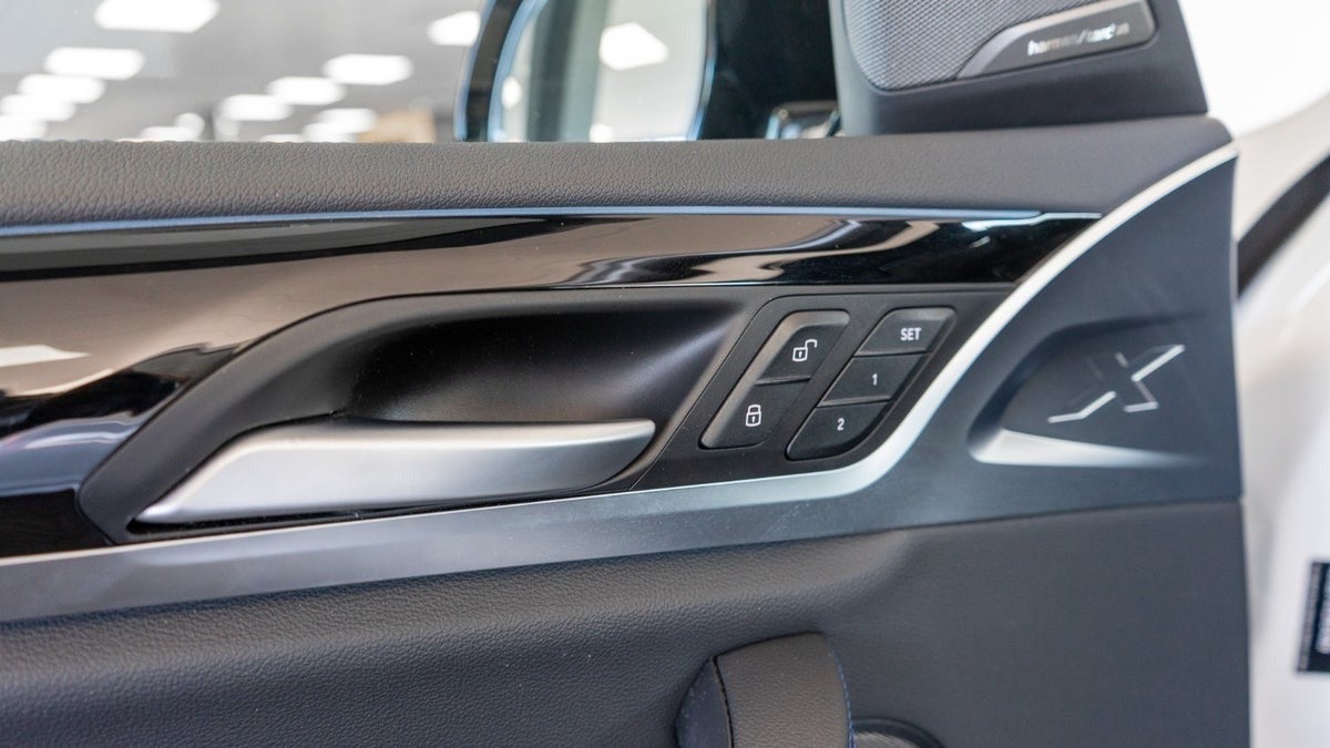 Billede af BMW iX3  Charged Plus M-Sport