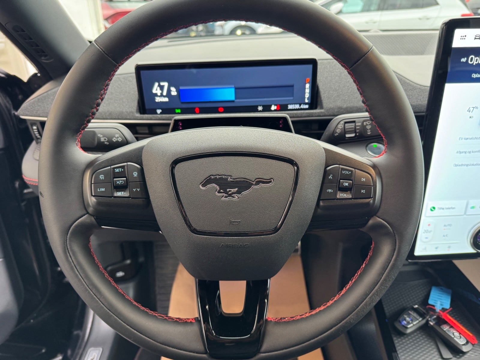 Billede af Ford Mustang Mach-E 98 Premium Extended Range