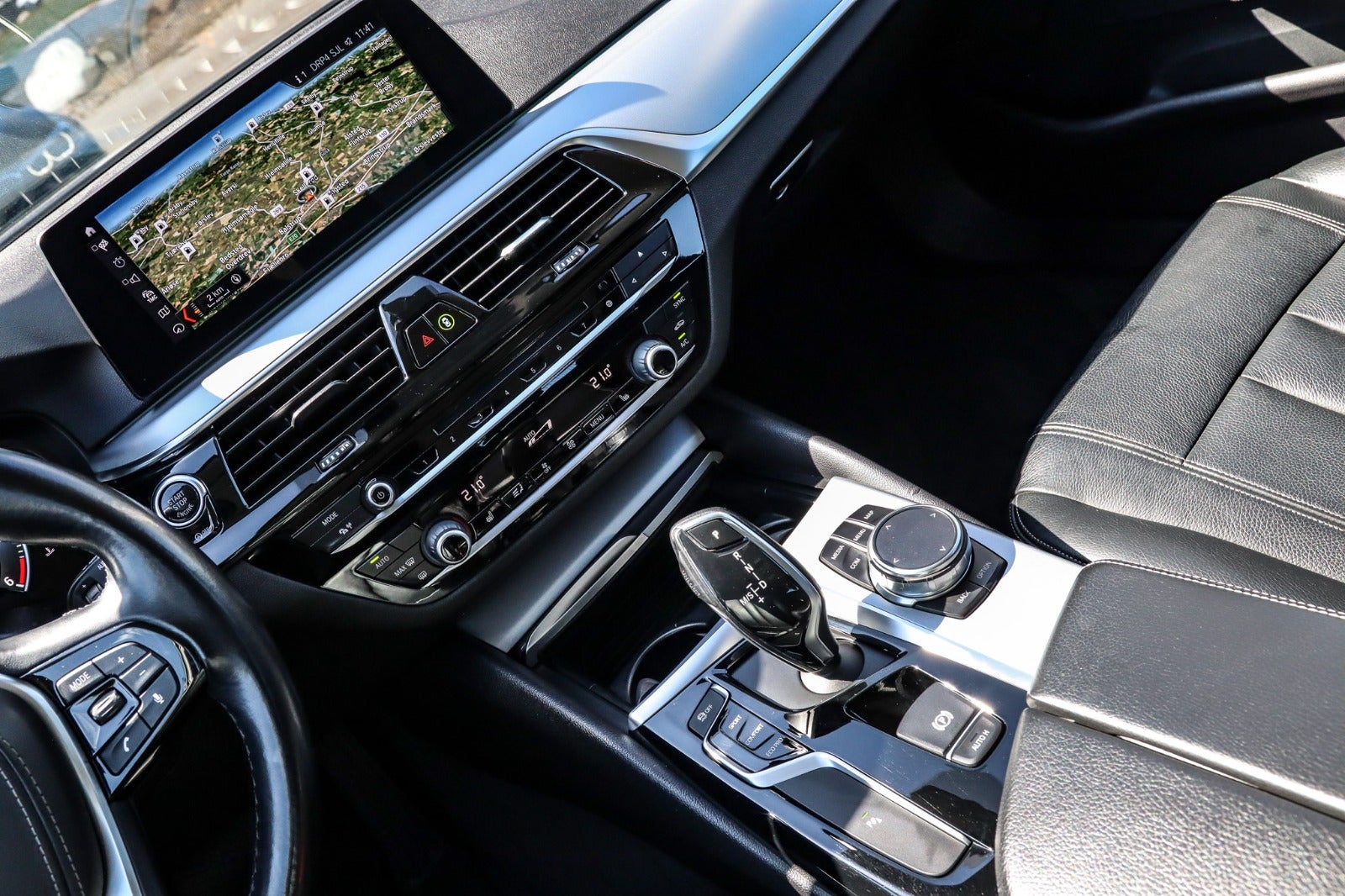 Billede af BMW 520d 2,0 Touring Sport Line aut.