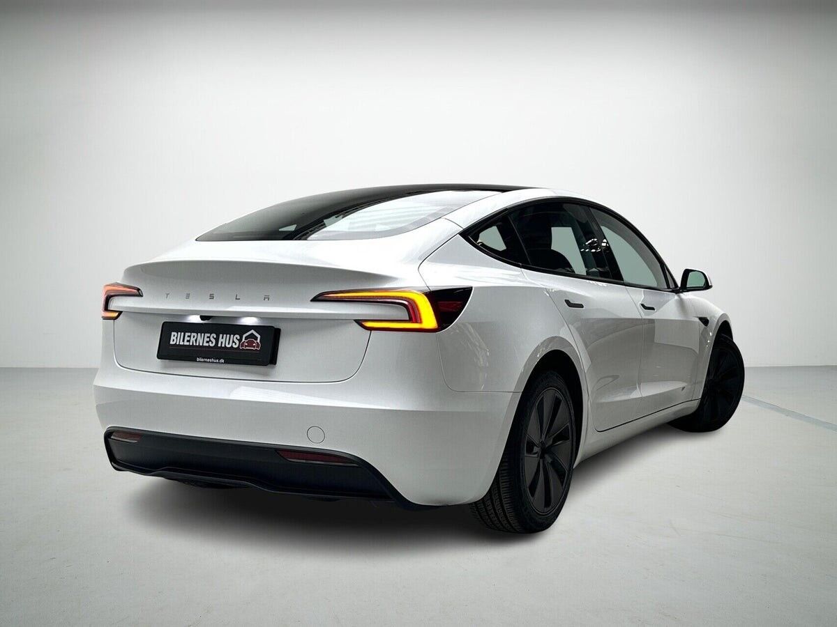 Tesla Model 3 RWD billede 2