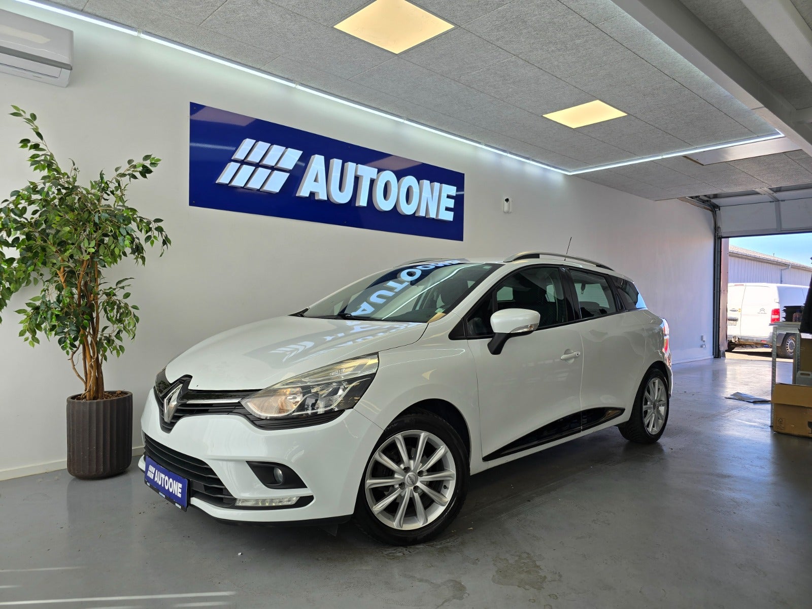 Billede af Renault Clio IV 0,9 TCe 90 Zen Sport Tourer