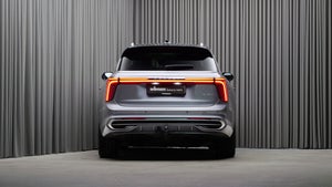Hongqi E-HS9 Exclusive