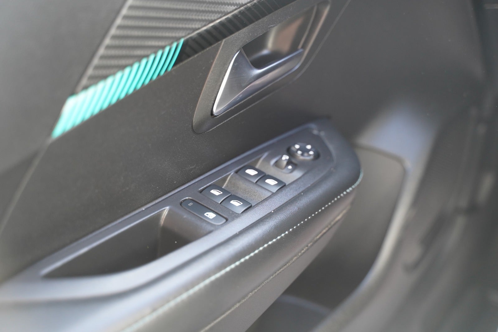 Billede af Peugeot 208 1,2 PureTech 100 Platin Pack