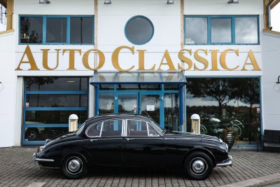 Daimler 250 2,5 aut. 4d