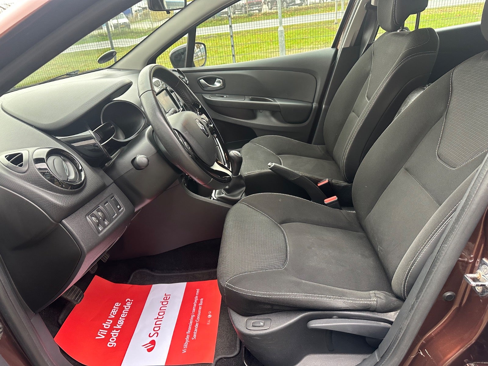 Renault Clio IV TCe 90 Expression Sport Tourer