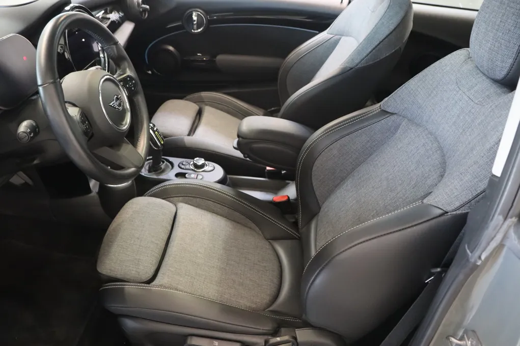 MINI Cooper SE Camden Edition