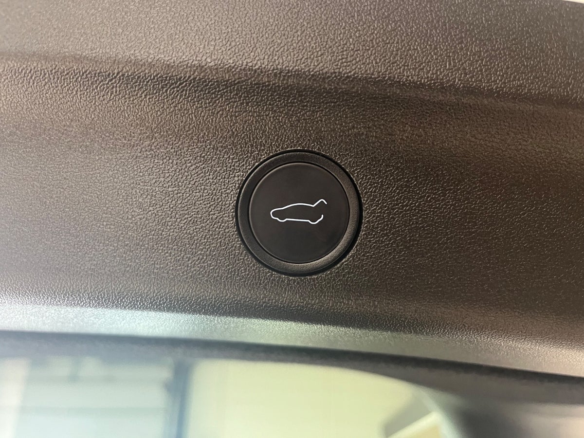Tesla Model Y Long Range RWD