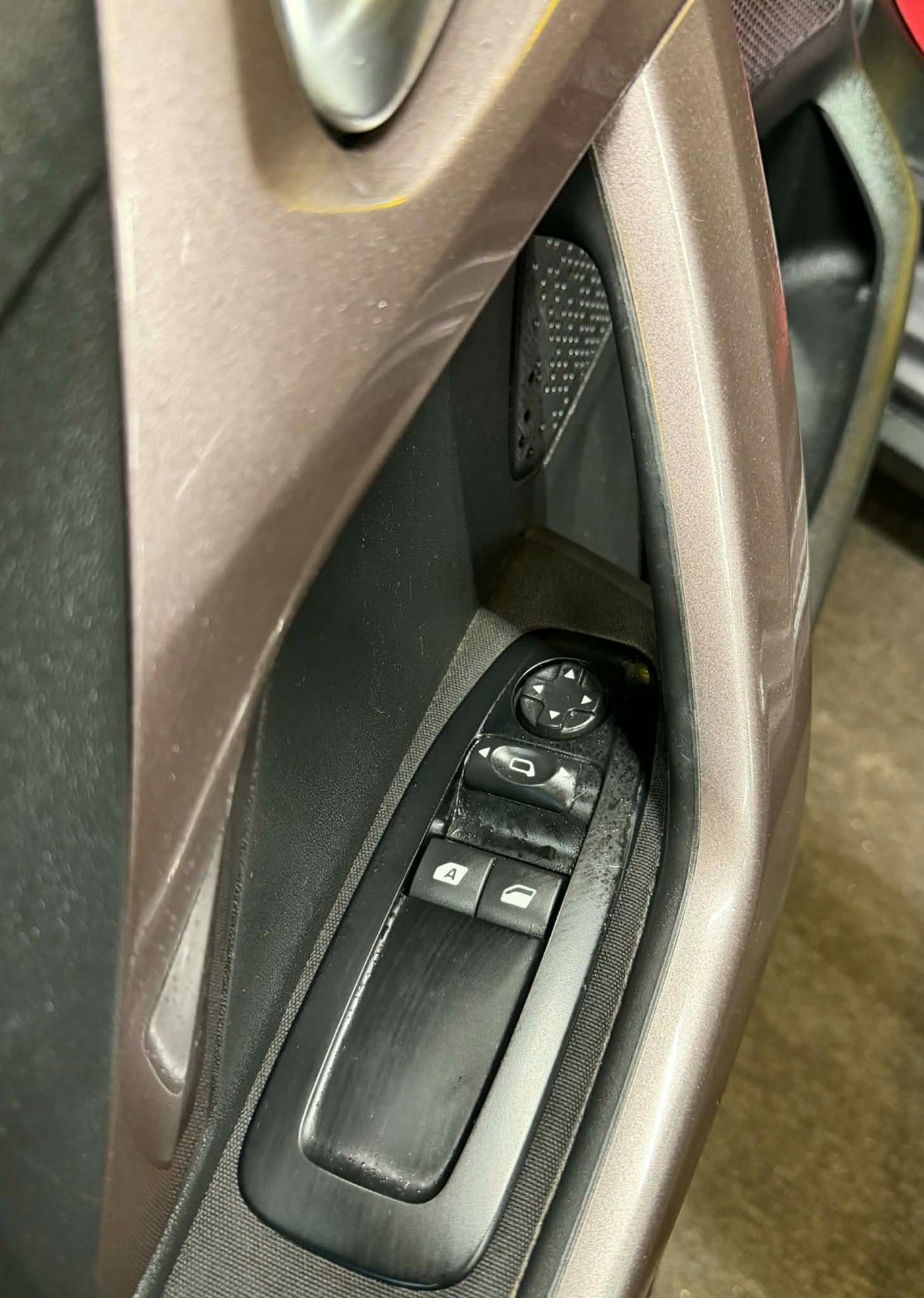 Billede af Peugeot 2008 1,2 VTi 82 Access