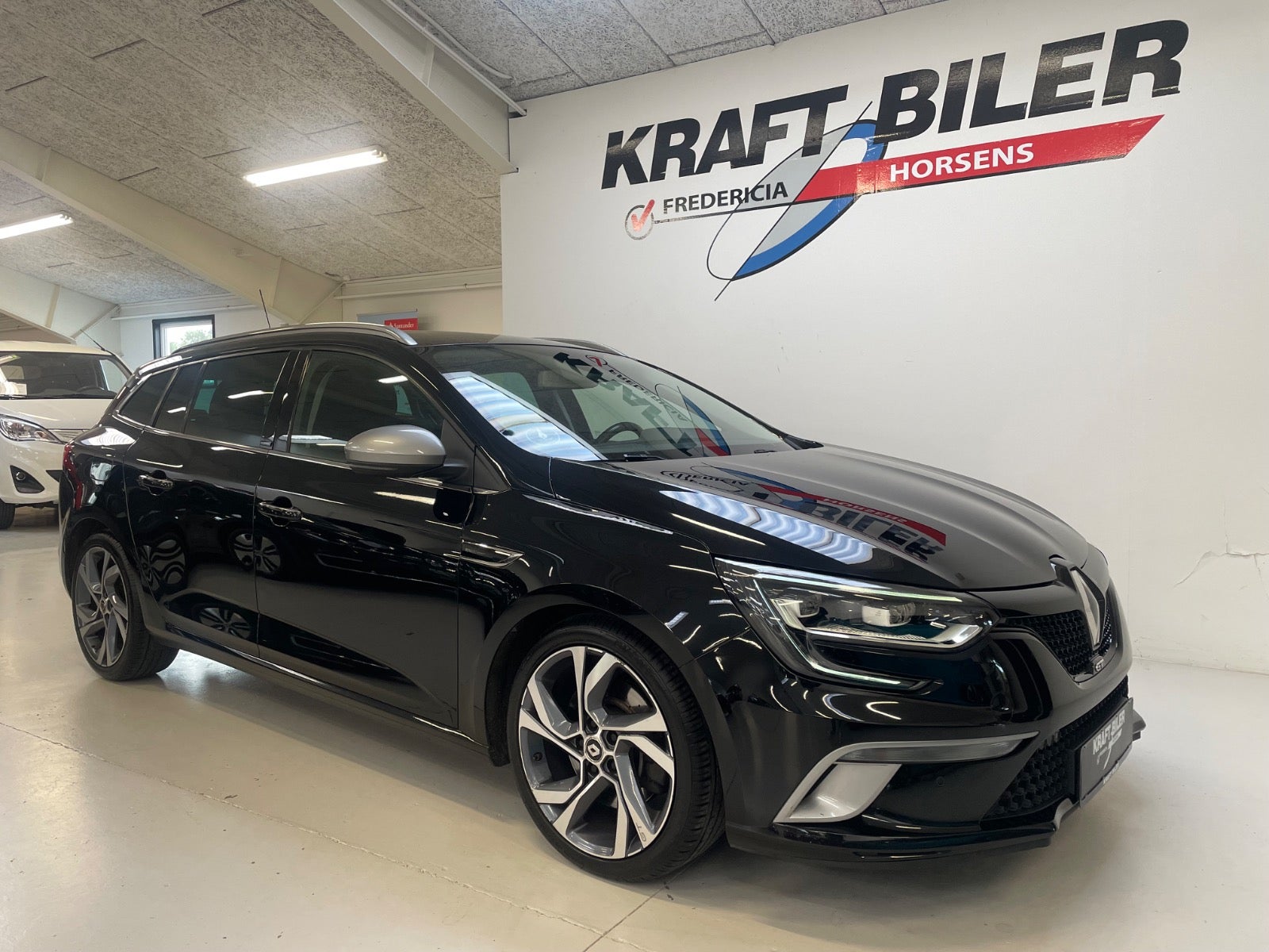 Billede af Renault Megane IV 1,6 TCe 205 GT Sport Tourer EDC