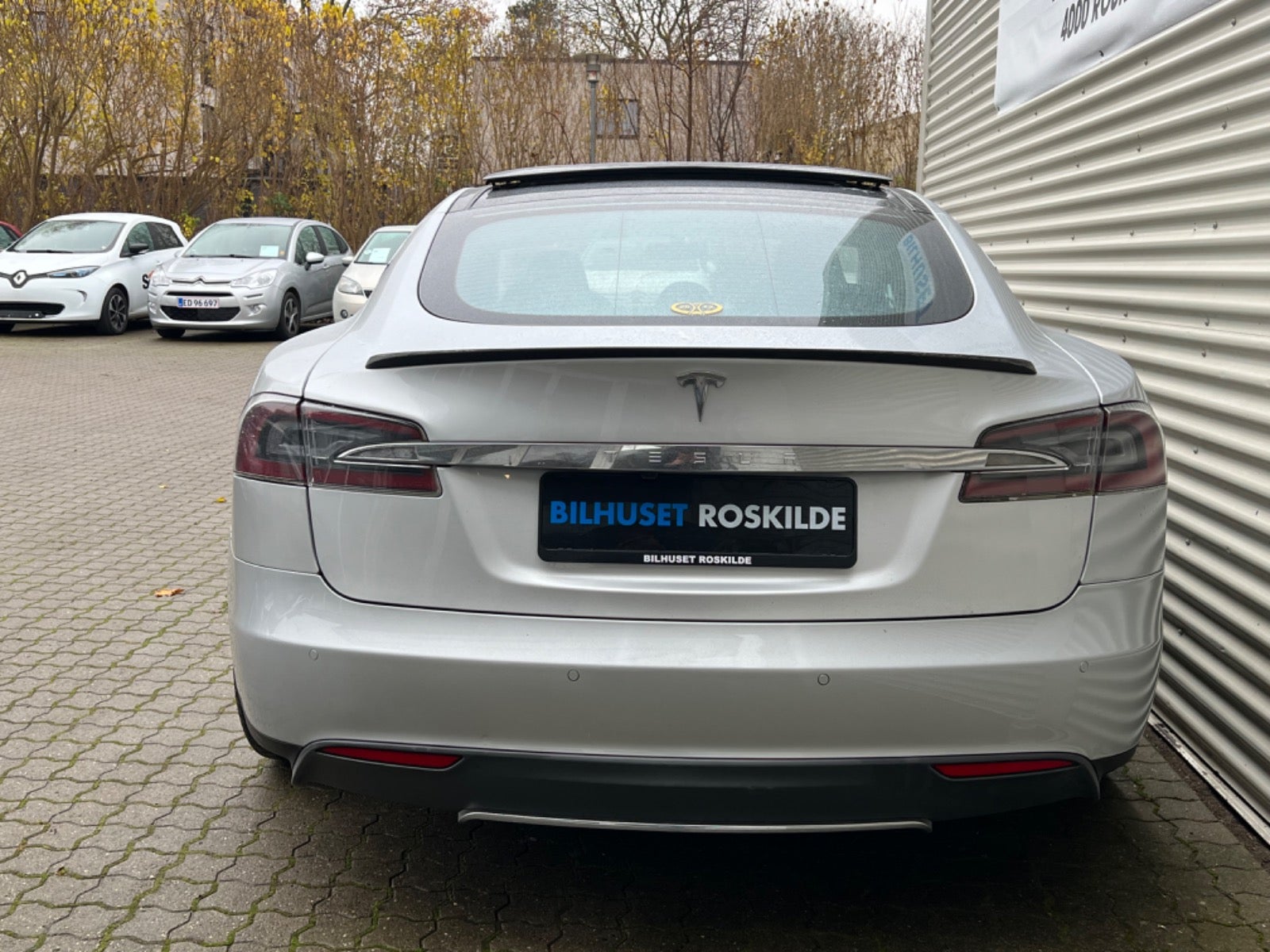 Tesla Model S 2013