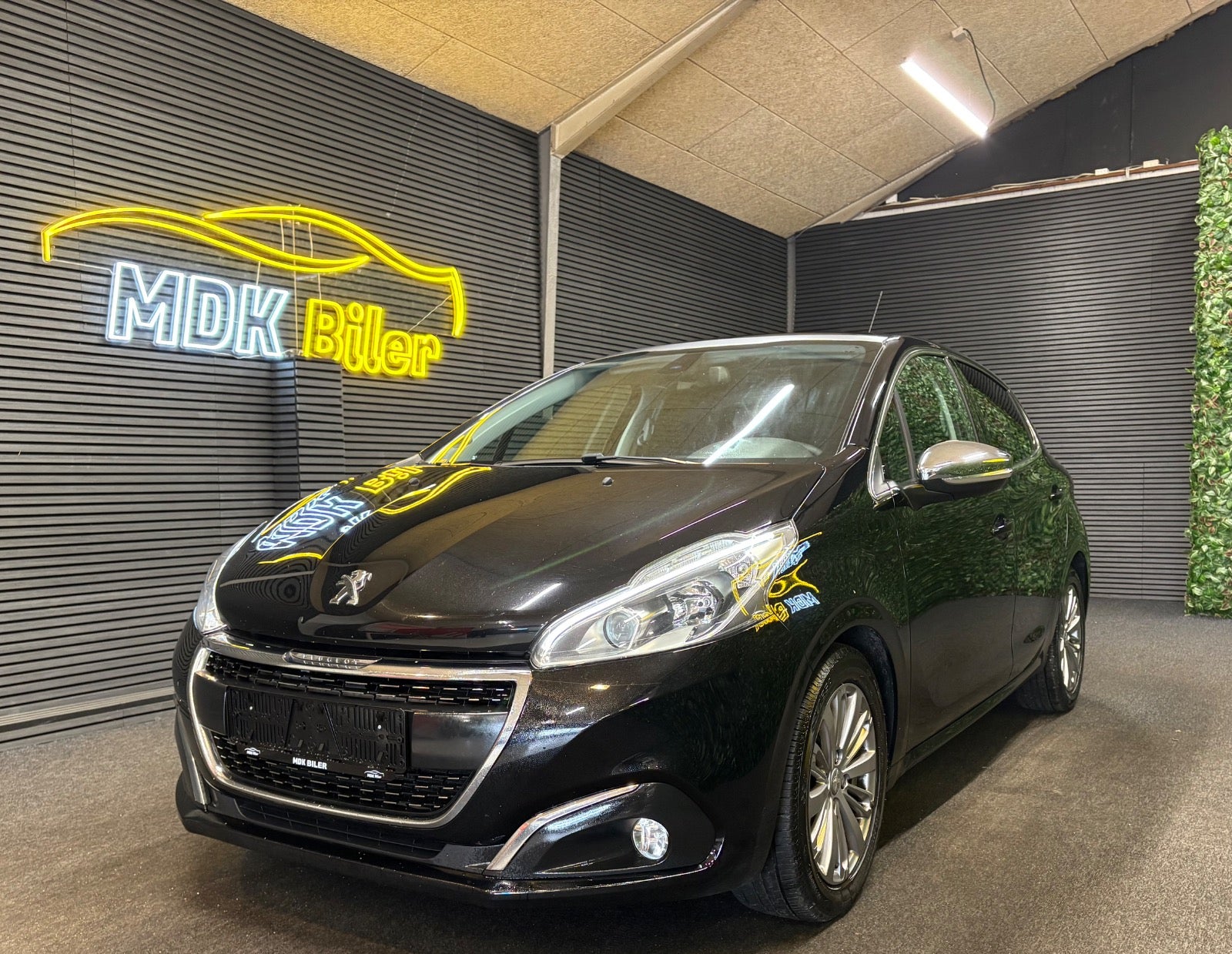 Billede af Peugeot 208 1,2 PureTech 82 Allure Sky