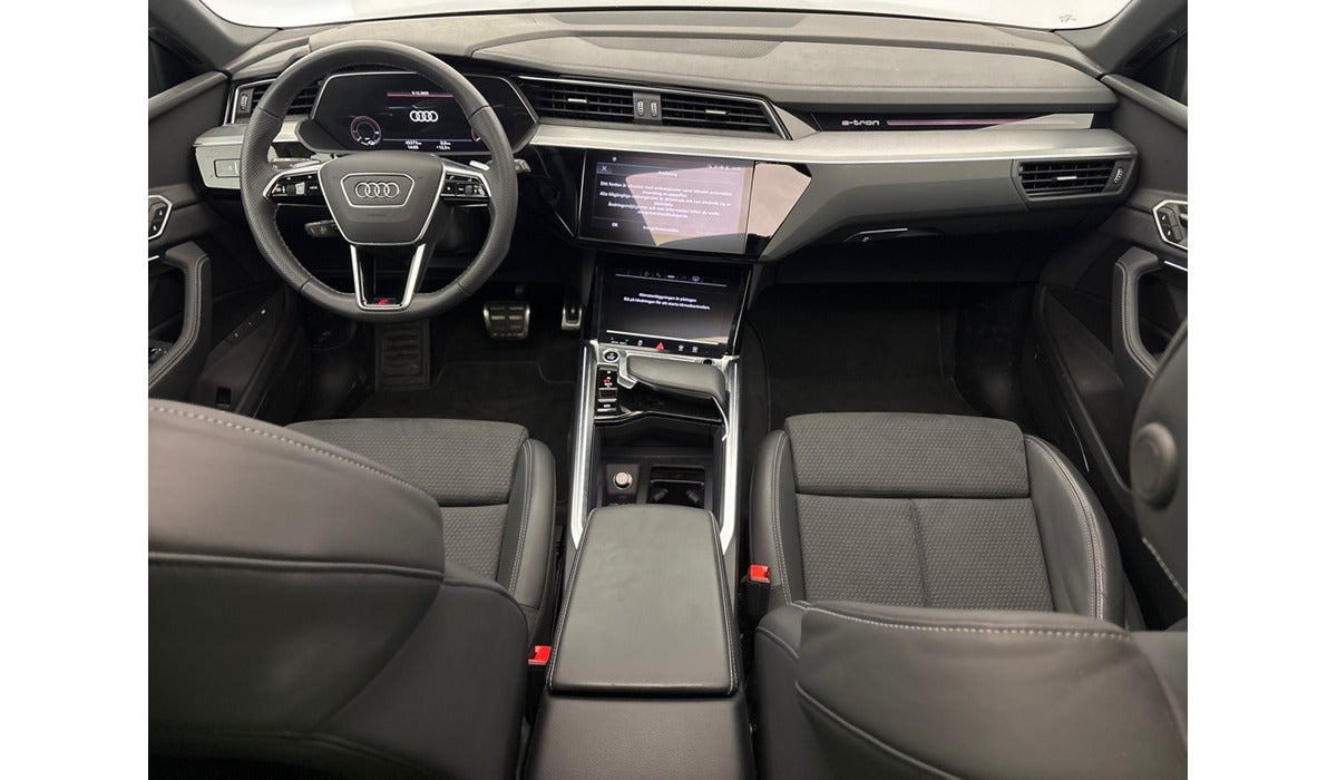Billede af Audi Q8 e-tron 55 S-line Black Edition quattro