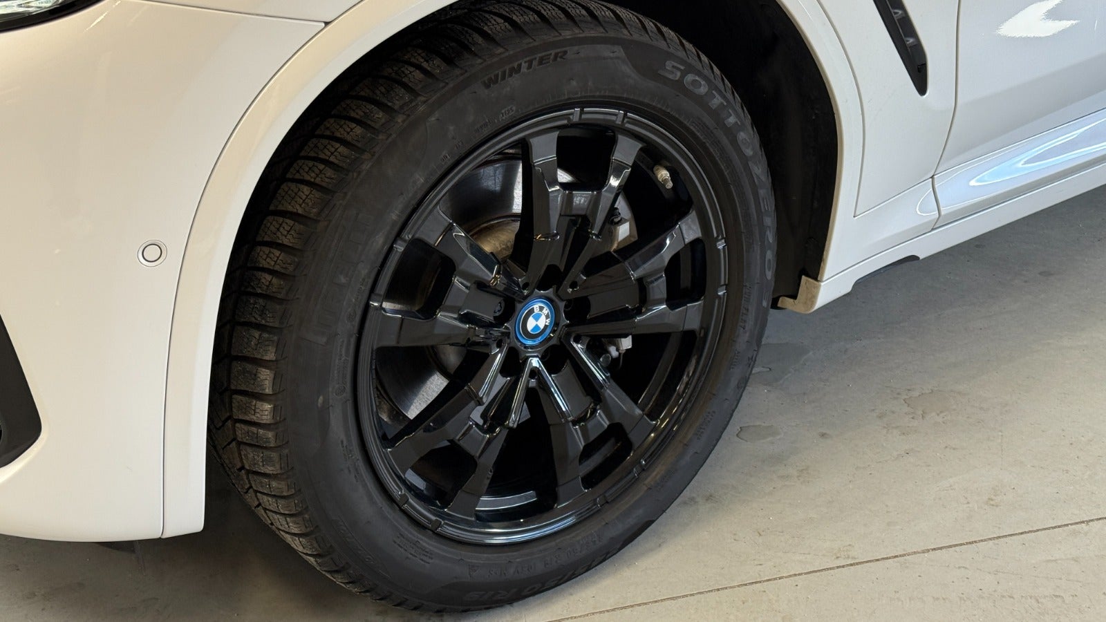 Billede af BMW iX3 Charged M-Sport