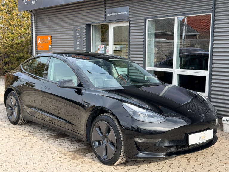 Tesla Model 3 Long Range RWD