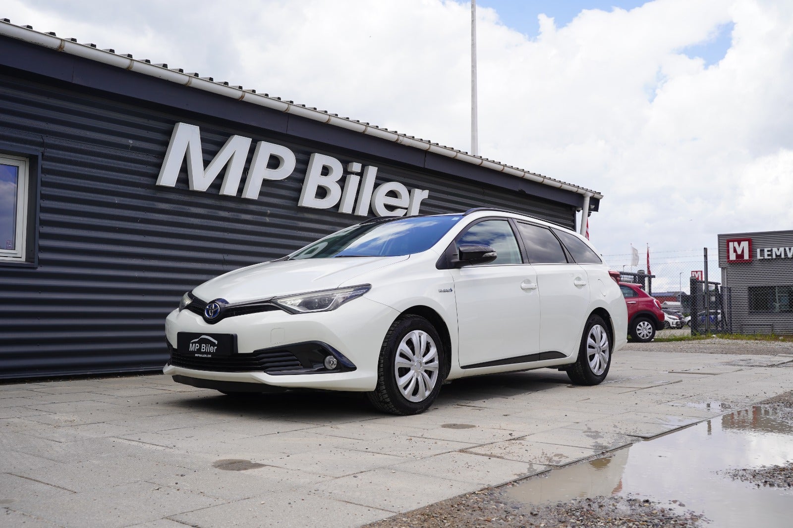 Billede af Toyota Auris 1,8 Hybrid H2 Comfort Touring Sports CVT