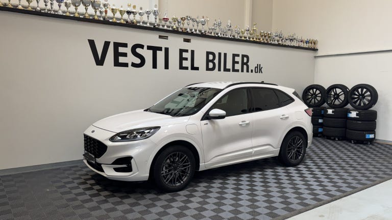 Ford Kuga PHEV ST-Line CVT
